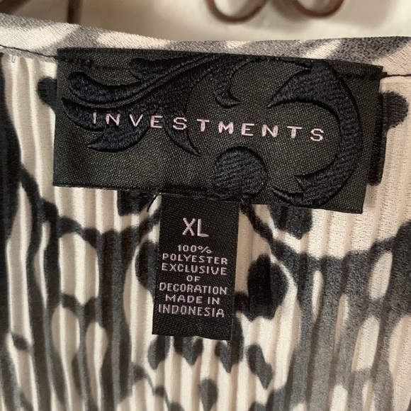 💥💥💥3 for 12💥💥💥Dressy Blouse - Picture 6 of 8